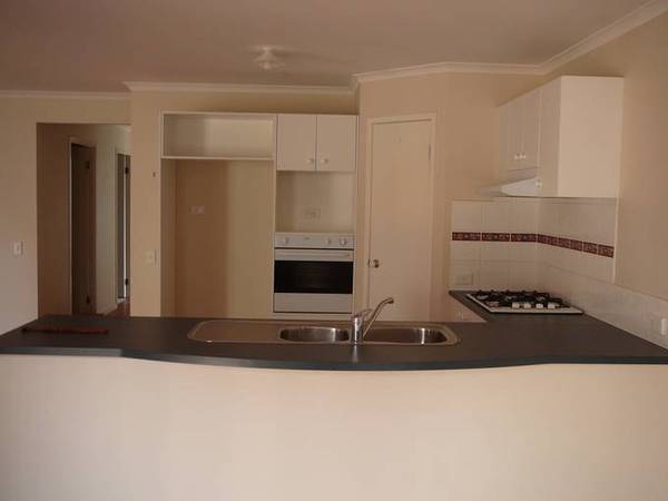 Available Now (RO5) Melways 234
J11 Picture 2