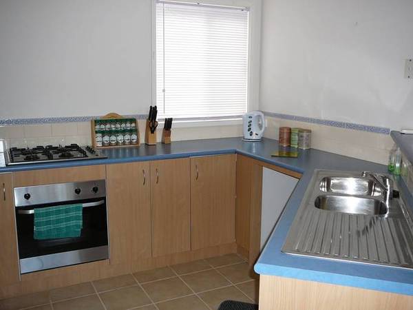 Available (RO5) Melways 205 A 4 Picture