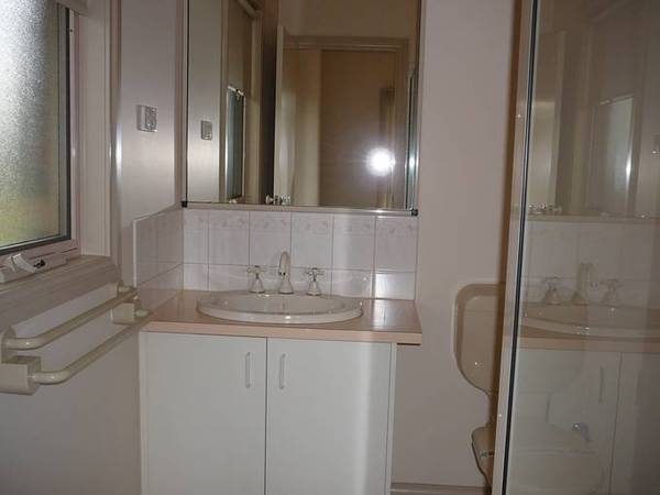 Available Now- (R05) Melways Ref: 202 B12 Picture 3