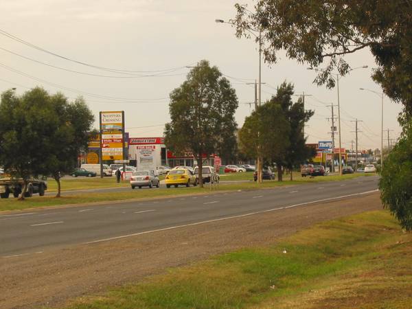 GREAT LOCATION Picture 3