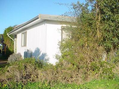 Available Mid- November - Melways Ref 201 K8 Picture