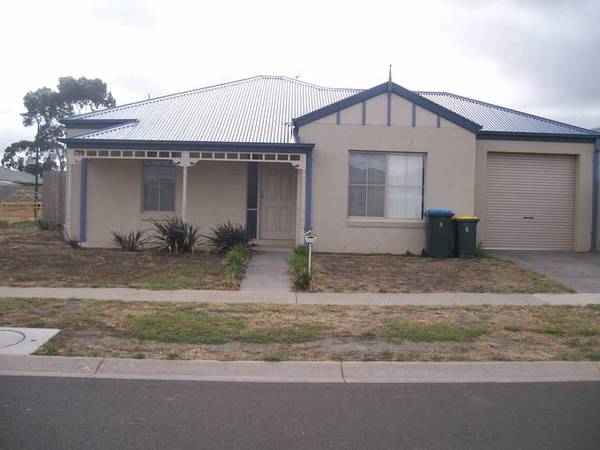 Near New VILLA SYLE HOME Picture 1