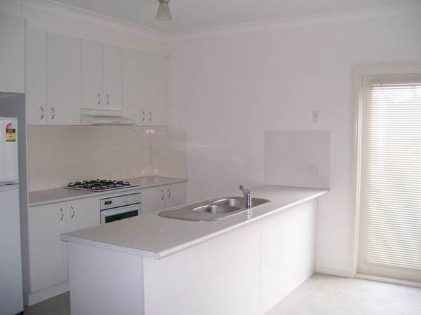 Near New VILLA SYLE HOME Picture 2