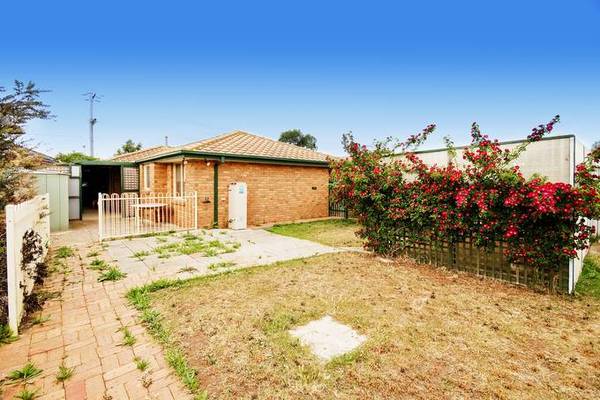 Available Late December (R04) - Melways Ref: 202 J1 Picture 3