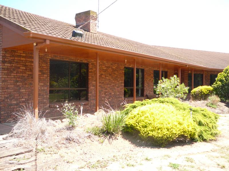 Available End February (R09) Melways Ref: 201 B7 Picture 2