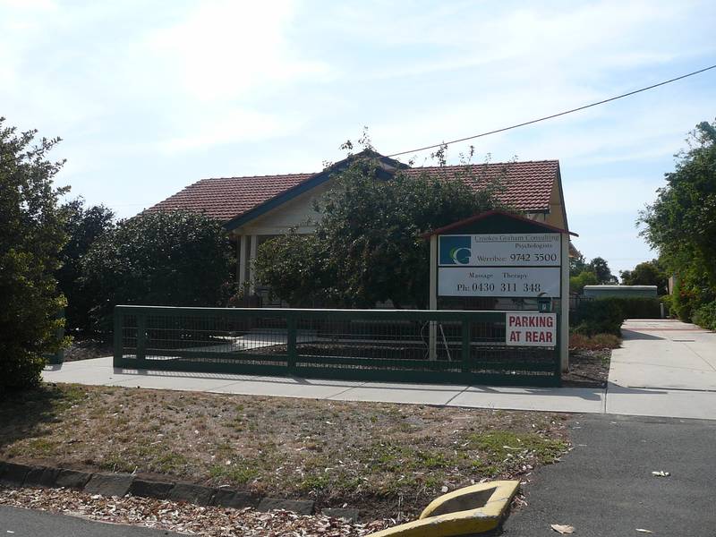 MODERN ROOMS - CONVENIENT LOCATION Picture 1