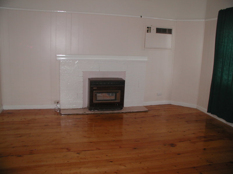 Available Now - Melways Ref: 205 K10 Picture