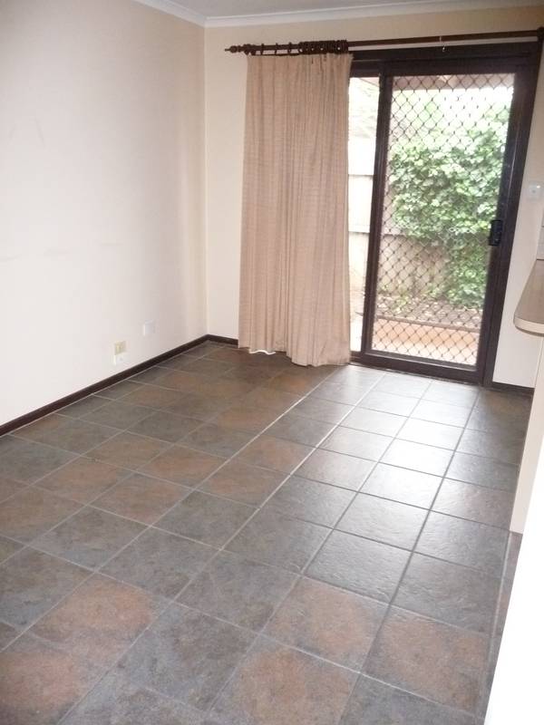 Available Now (R08) Melways Ref 206 A1 Picture 3