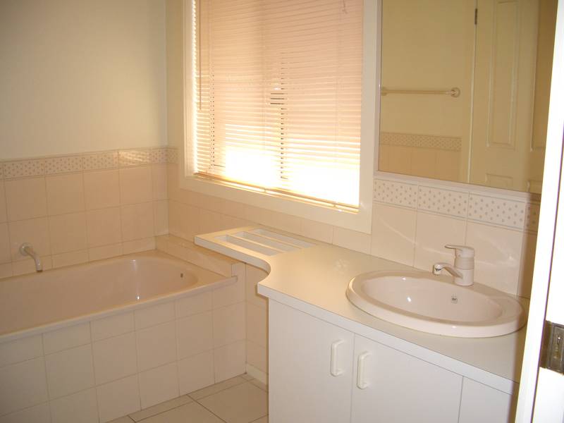 Available 20th May (R02) Melways 202 C6 Picture Available 20th May (R02) Melways 202 C6 Picture