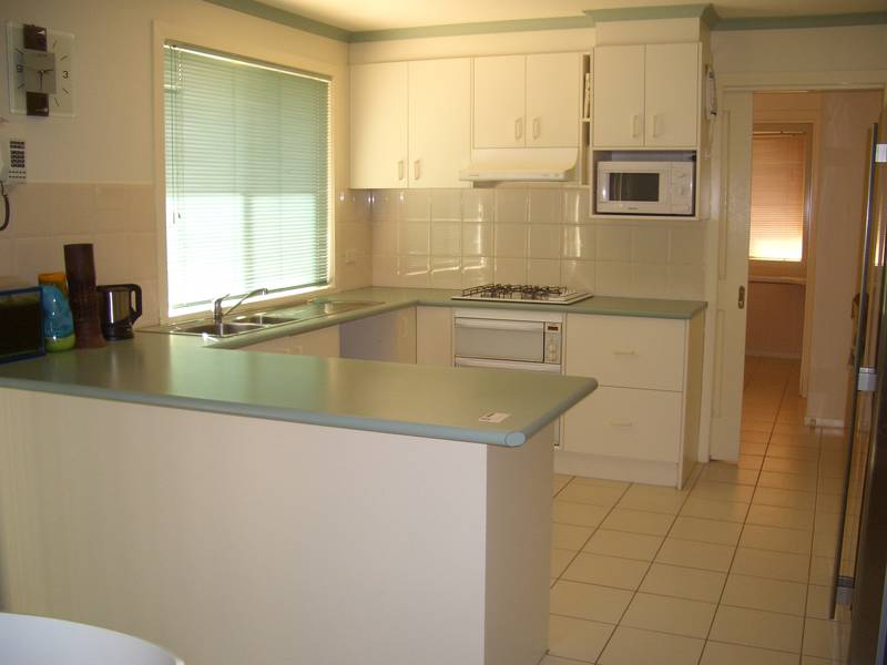 Available 20th May (R02) Melways 202 C6 Picture Available 20th May (R02) Melways 202 C6 Picture