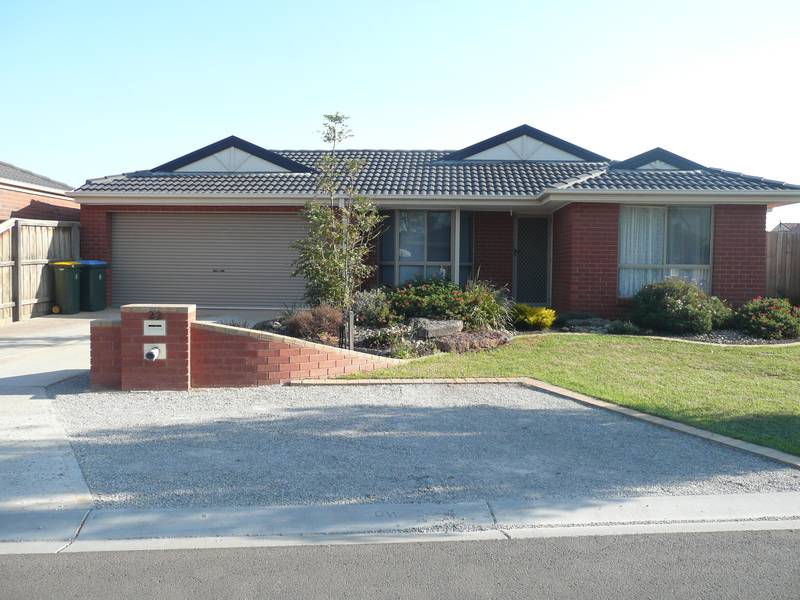 Available Mid April (R04) Melways Ref: 206 E10 Picture