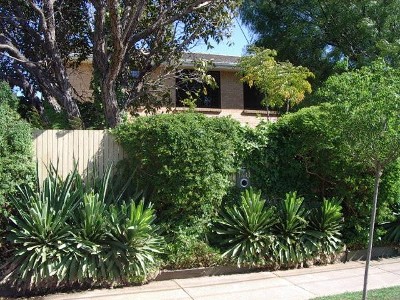 Available Early May (R04) Melways Ref: 206 A5 Picture Available Early May (R04) Melways Ref: 206 A5 Picture