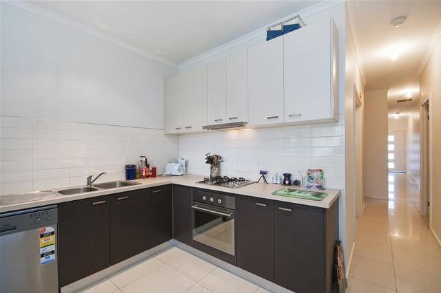 Available Now (R18) Melways Ref 206 A3 Picture 2