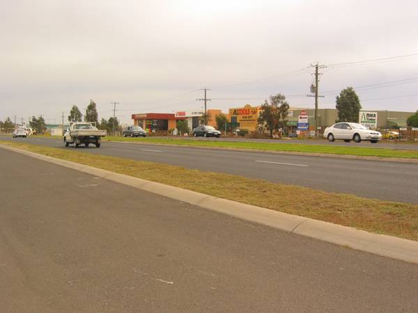 LOOKING FOR THAT EXTRA SPACE Picture 3