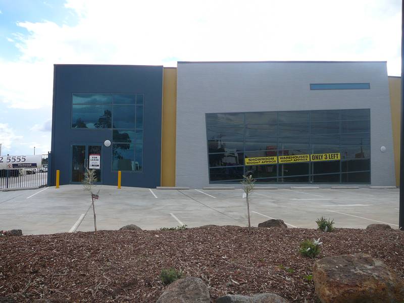 NEW OFFICE/WAREHOUSE--GREAT LOCATION - NOW AVAILABLE Picture 2