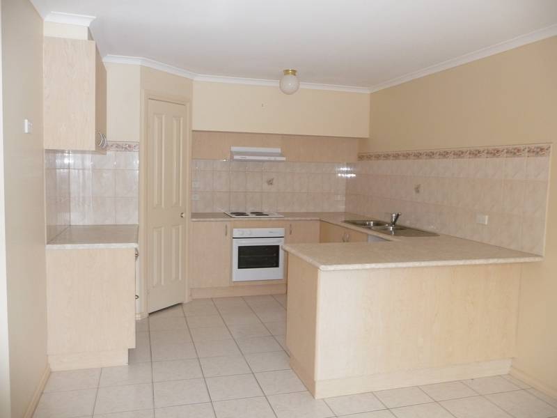 Available Mid June (RMR) Melway Ref 199 E10 Picture 2