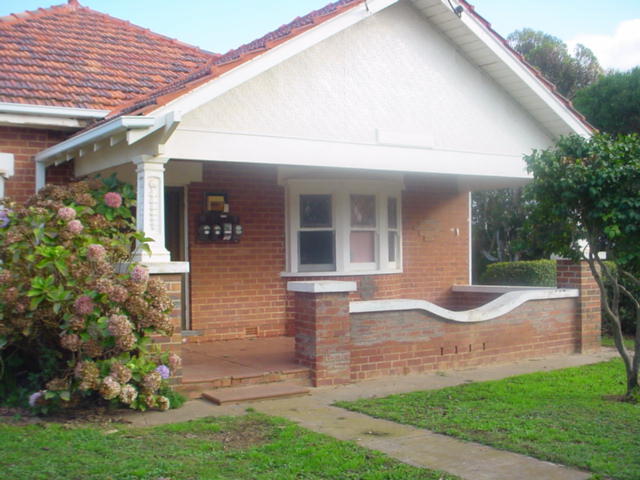 Available NOW (R01) - Melways Ref 201 K8 Picture 1