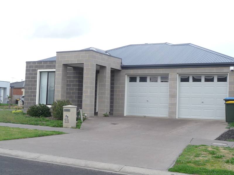 Available Late August (R09) Melways Ref: 207 K9 Picture 2