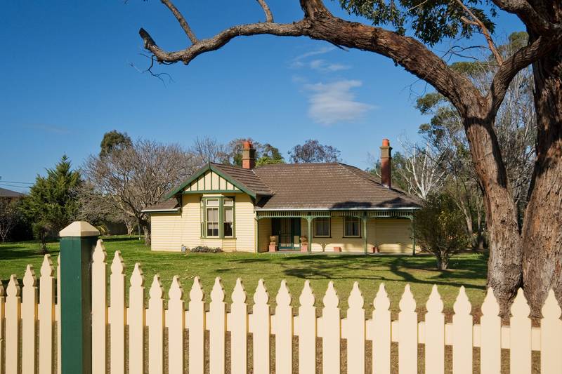 Spectacular Heritage Listed Home (R18) Melways Ref 206 C8 Picture 1