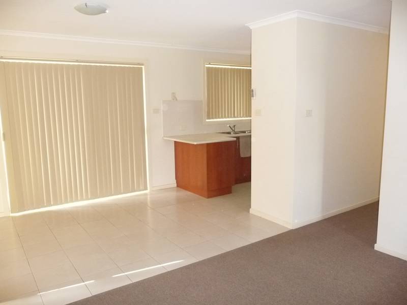 AVAILABLE NOW (RO5) Melways Ref: Picture 3