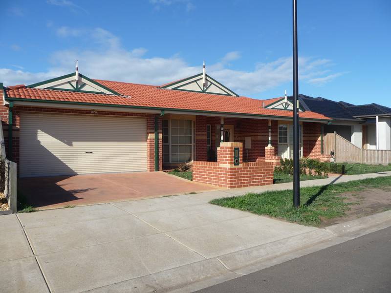 Available Now! (R18) Melways Ref 207 J9 Picture 2