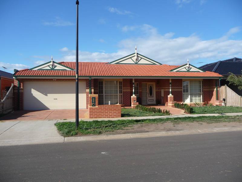 Available Now! (R18) Melways Ref 207 J9 Picture 1