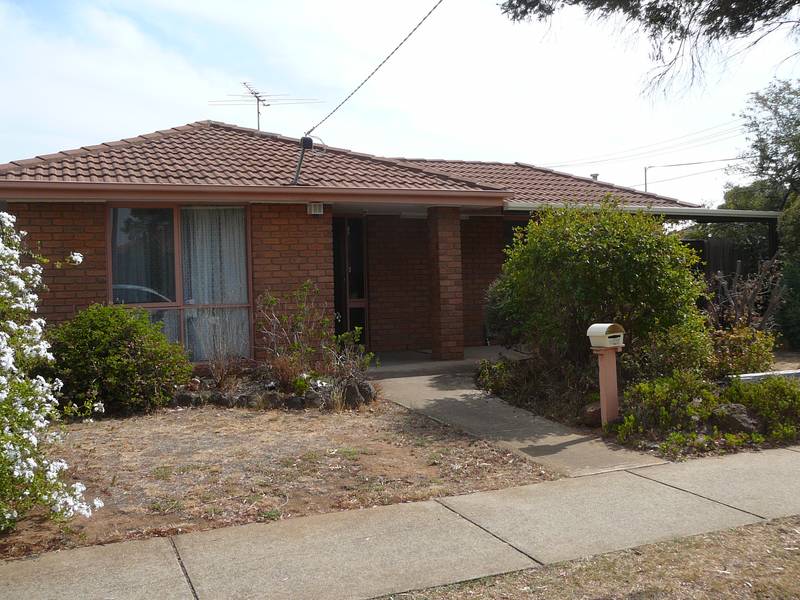 AVAILABLE NOW - (R02) - MELWAYS 205 E6 Picture 1