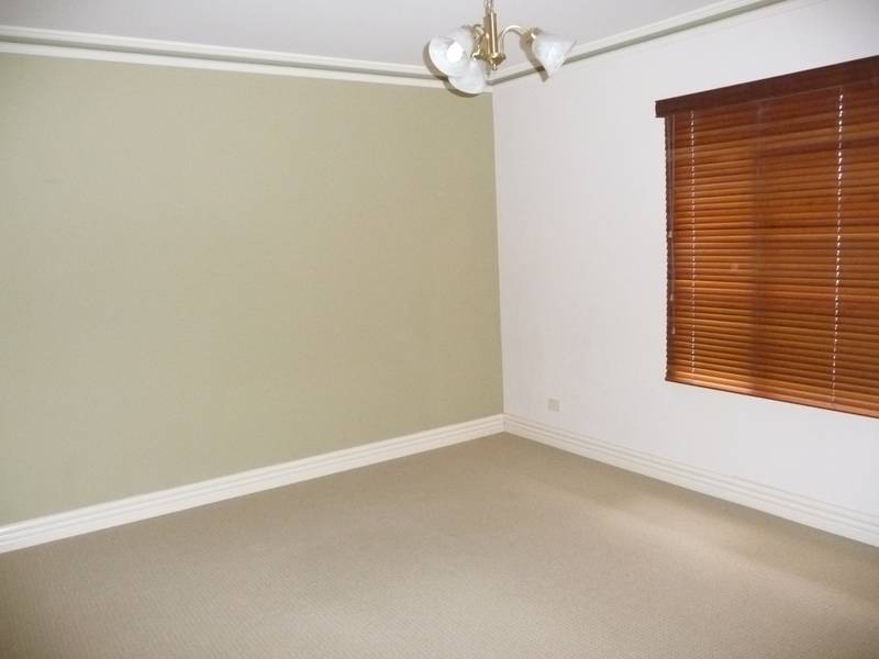 Available Now (R09) Melways Ref: 202 B10 Picture 2