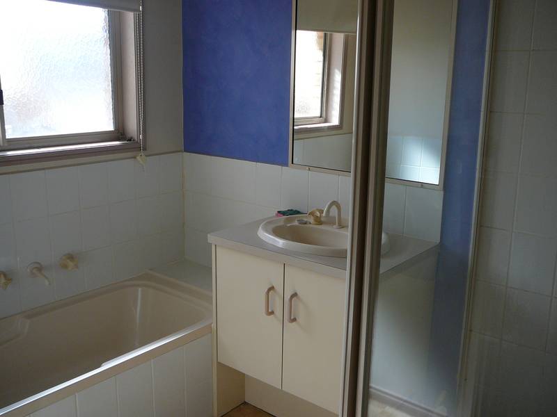 Available Now
(R04) - Melway 205 D6 Picture 3