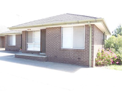 Available 20th November 2009 (R08) Melways Ref 206 D4 Picture Available 20th November 2009 (R08) Melways Ref 206 D4 Picture