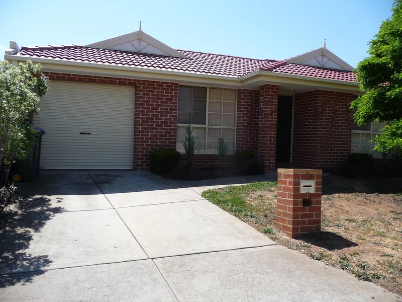 Available Now (R18) Melways Ref
202 G11 Picture 2