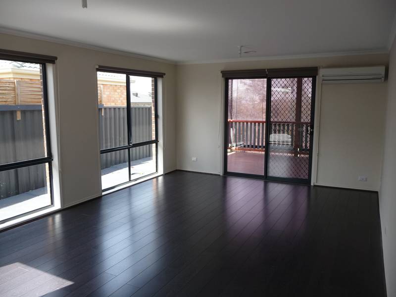 Available Now (RO5) Melways Ref: Picture 2