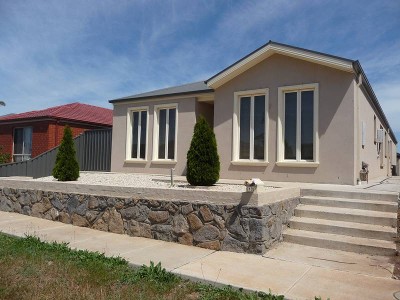 Available Now! (R18) Melways Ref 204 J3 Picture Available Now! (R18) Melways Ref 204 J3 Picture