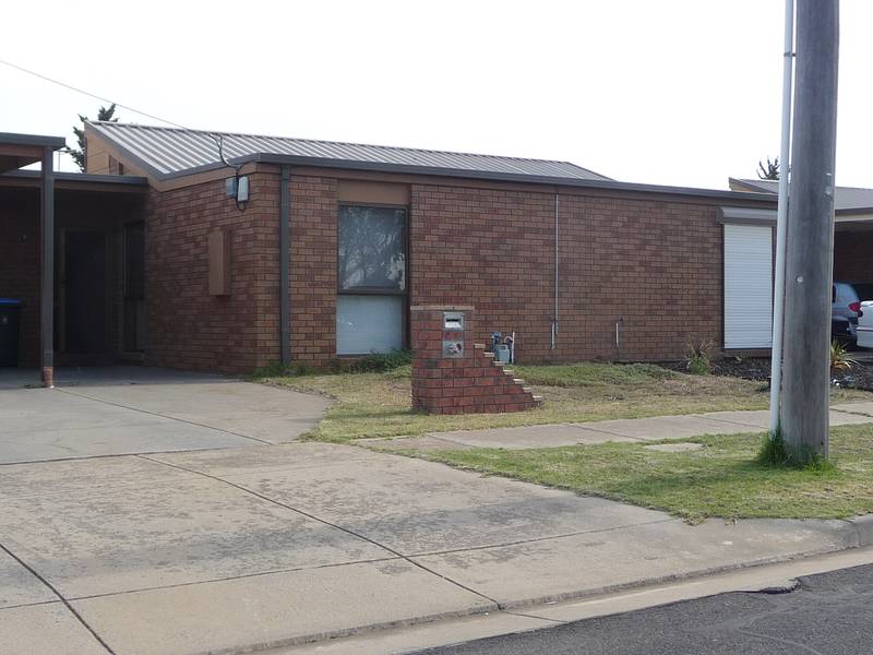 Available Mid December (R09) Melways Ref: 202 K10 Picture 2