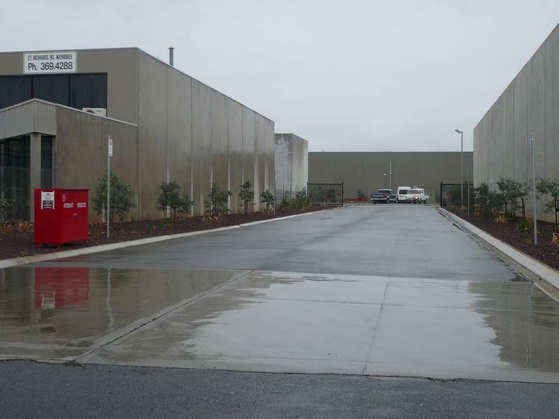 ONE OF THE LARGER FACTORIES Picture 3