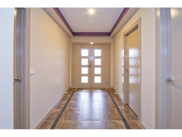 Available 24th December 2009 (R08) Melways Ref 234 H10 Picture 2