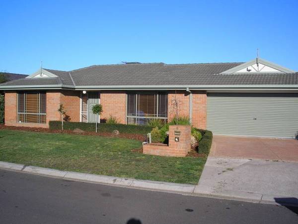 Available NOW (R04) - Melway 203 C7 Picture 1