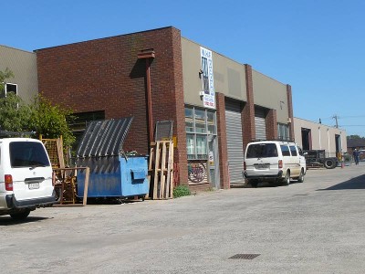 FACTORY/WAREHOUSE - GREAT LOCATION Picture
