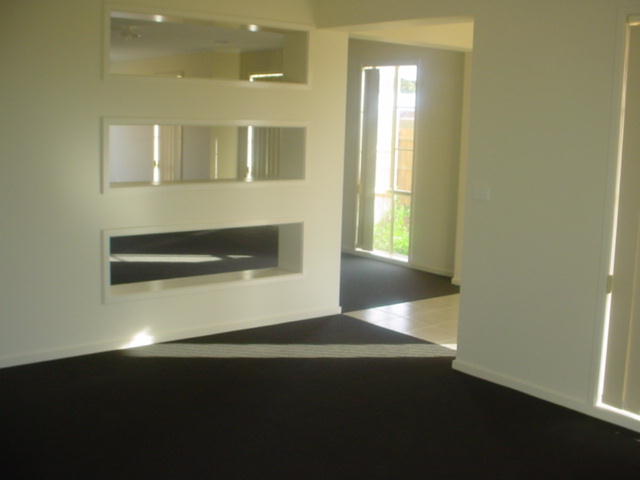 Avail Mid June - Melways Ref 202 F3 Picture 3