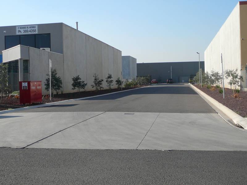 MODERN FACTORY - BRAND NEW Picture 2