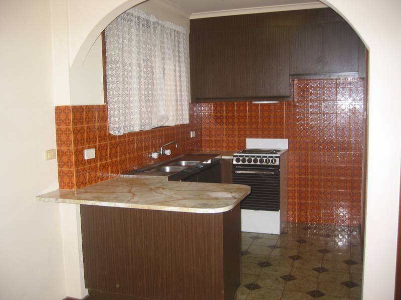 Available Mid November (R01) - Melway 205 D7 Picture 2