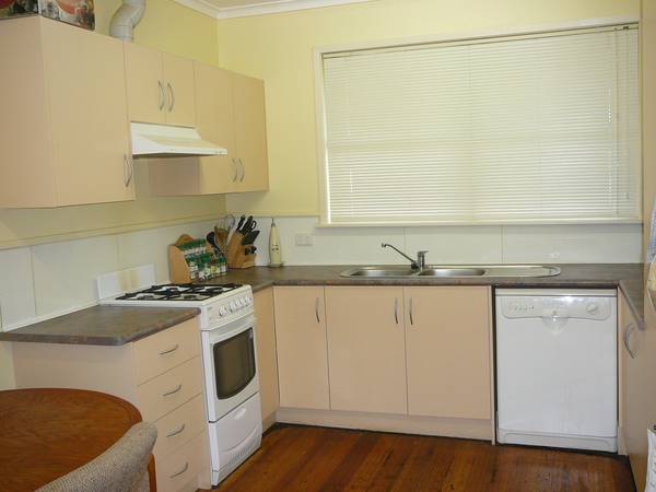 Available Now (R05) Melways 205 G5 Picture Available Now (R05) Melways 205 G5 Picture