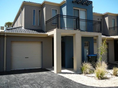 Available 5th Jan 2010-
(RO5) Melway 207 J4 Picture