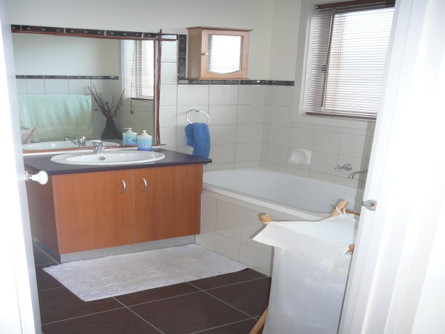 Available Mid April (RO1) Melway 234 J11 Picture 3