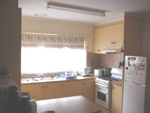 Available Early Nov -(RO5) Melways 205 D5 Picture 3