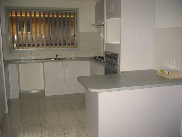 Available NOW (R04) Melway - 202 A5 Picture 2