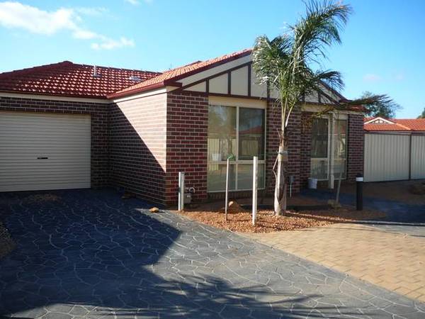 Available Now (R05) Melways 205 H2 Picture 1