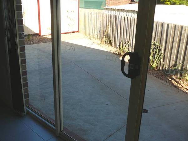 Available Now (R05) Melways 205 H2 Picture 3