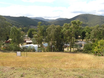 'Fantastic Views' - Vacant Residential Land, Bright Picture