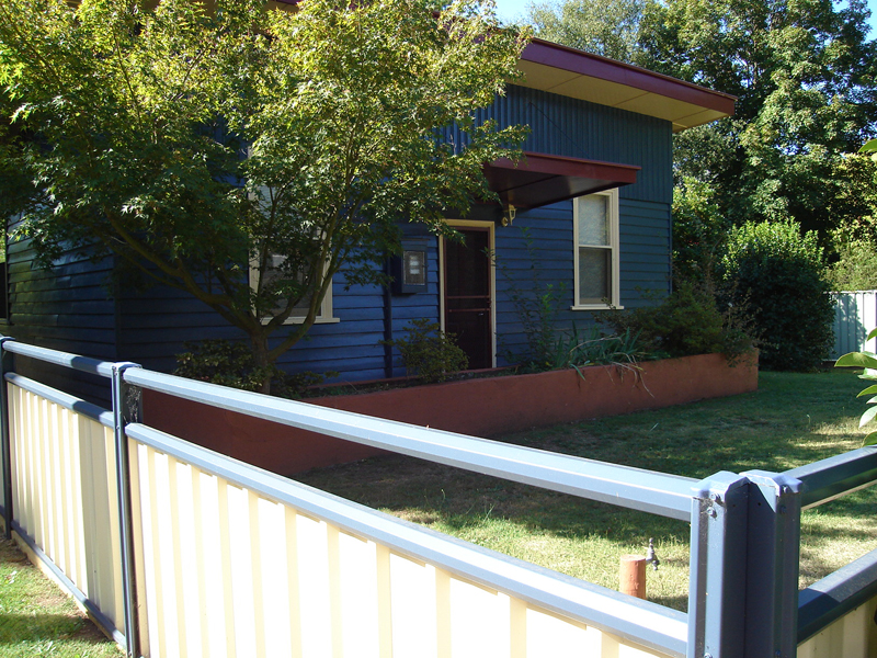 'Great Holiday Home/Investment' - Gavan Street, Bright Picture 1